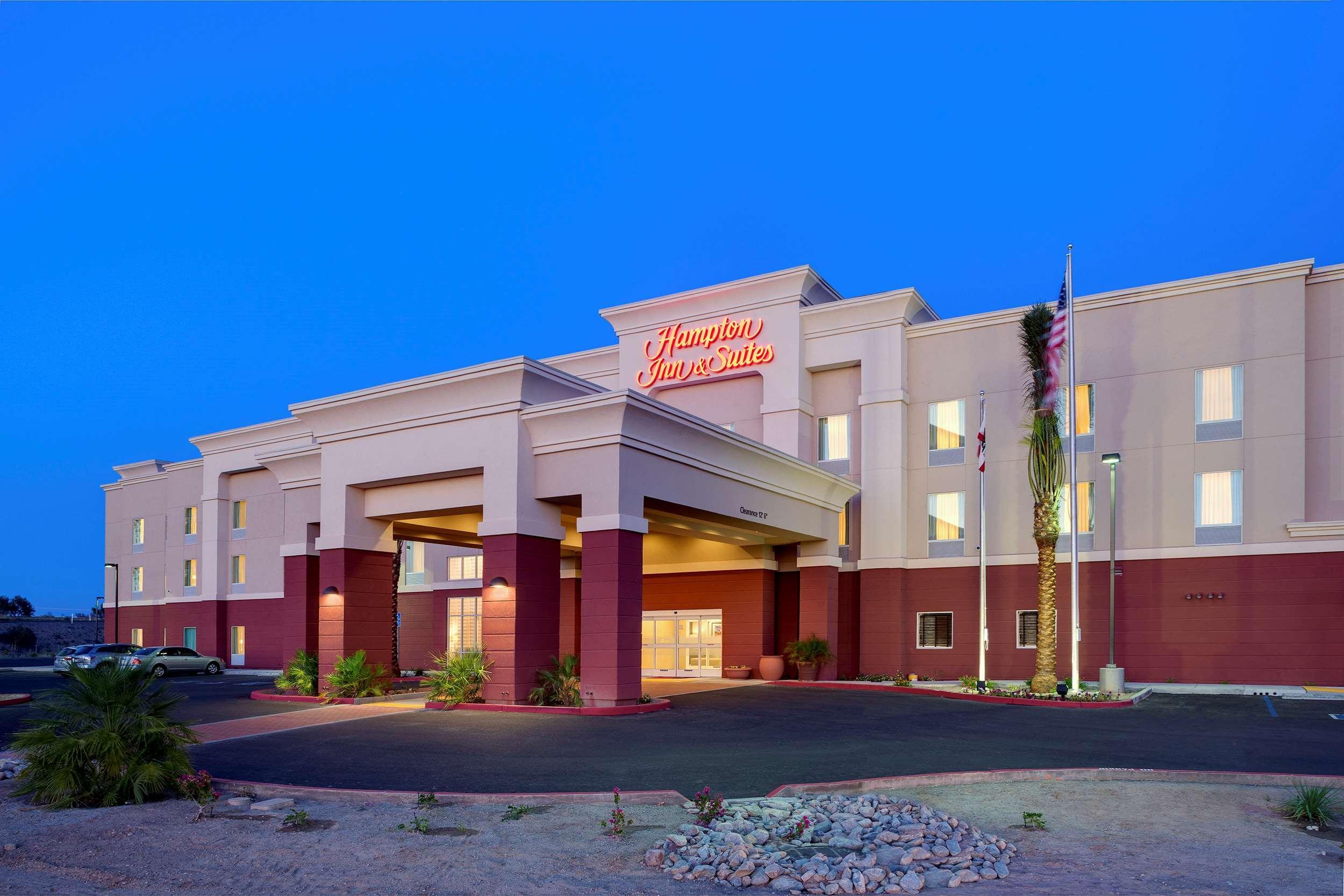 Hampton Inn & Suites Blythe, Ca Bagian luar foto